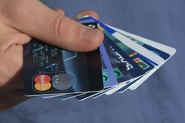 Credit Card Companies Score Pay Report